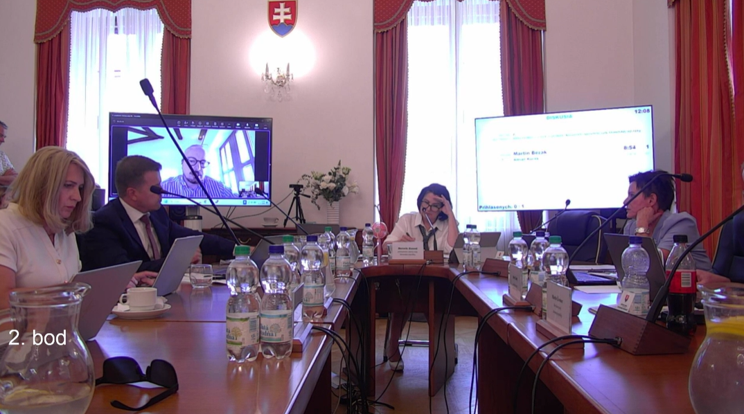 Súdna rada, na moju ľútosť, postupne stráca oprávnenosť na svoju existenciu